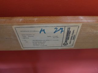Mesa comedor de madera fabricada en España