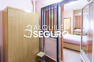 Piso en alquiler en Valdeacederas en Madrid