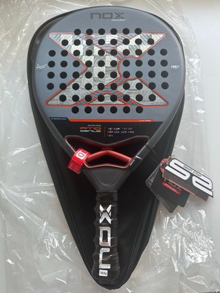 Nox AT10 18K Genius 2025 Pala Pádel