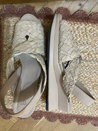 Sandalias de piel Farrutx beige claro