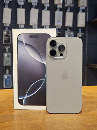 IPHONE 16 PRO MAX 256GB TITANIUM 93% BATERÍA