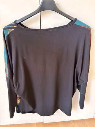 Blusa Dorabella fantasia geometrica