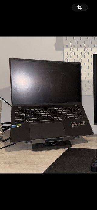 Asus V16 Portátil Negro RECIÉN MANTENIMIENTO