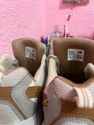 Zapatillas New Balance Beige/Gris