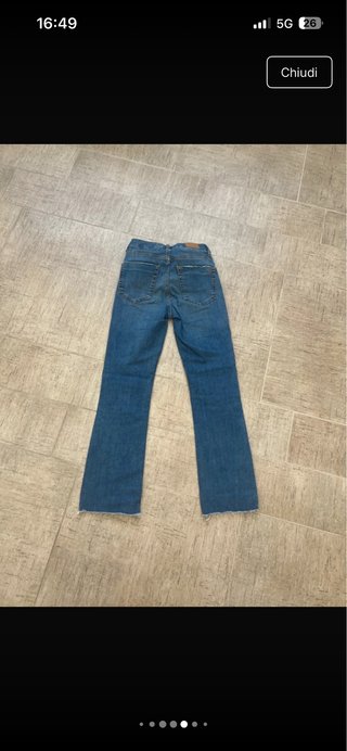 Jeans vita alta strappati