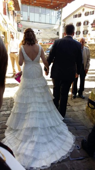 Vestido de Novia con Volantes
