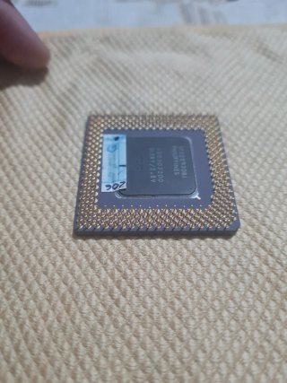 Procesador Intel Pentium MMX 200MHz Cerámico