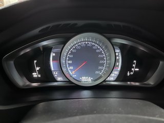 Volvo V40 2015
