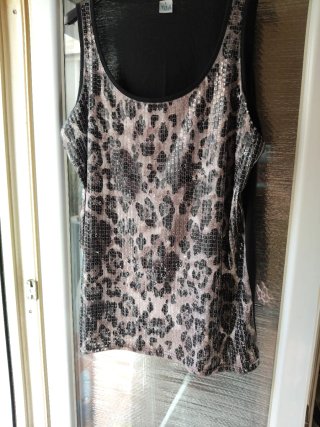 Top lentejuelas leopardo