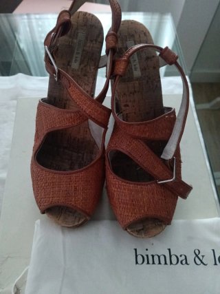 Sandalias Bimba y Lola Tacon Corcho Rafia