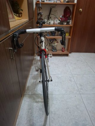 Bicicleta de carretera Specialized solo llsmadas