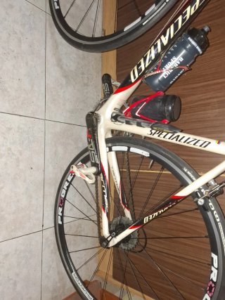 Bicicleta de carretera Specialized solo llsmadas