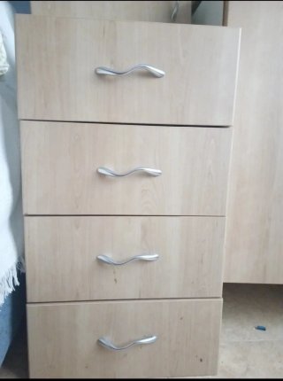 Cajonera de cocina de madera