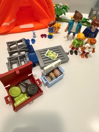 Playmobil Camping 70089 - Familia y Diversión