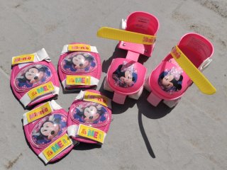 Patines y protecciones Minnie