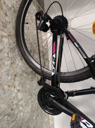 Bicicleta MTB Negra