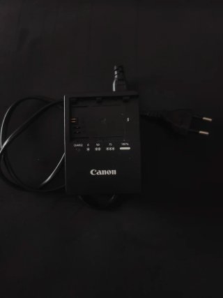 Canon EOS R7 Cámara Digital. 1 año uso Garantía