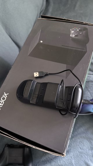 Xbox Series X + mandos + juegos