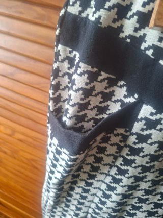 Pantalón estampado con calavera T.XL
