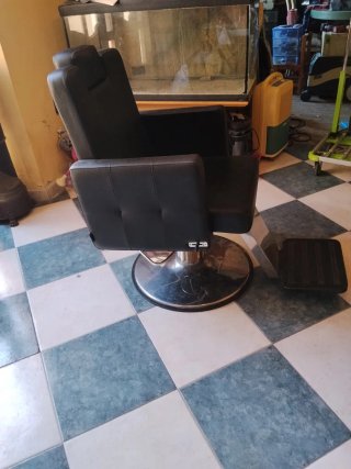 Sillón Peluquería Profesional Pahi Negro