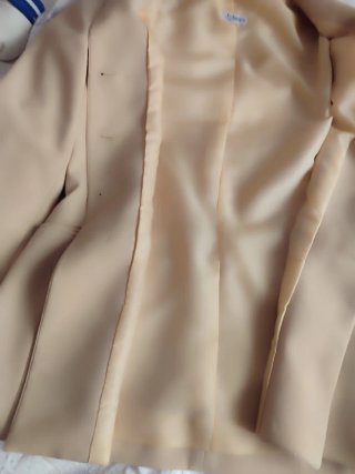 Chaqueta entallada cuello mao beige