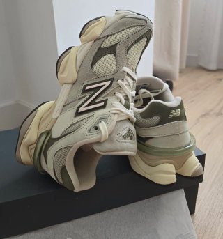 New Balance 9060 Unisex