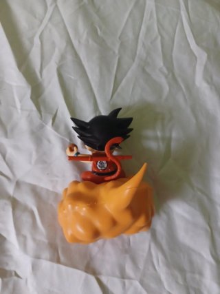 Figura Goku Niño Nube Kinton