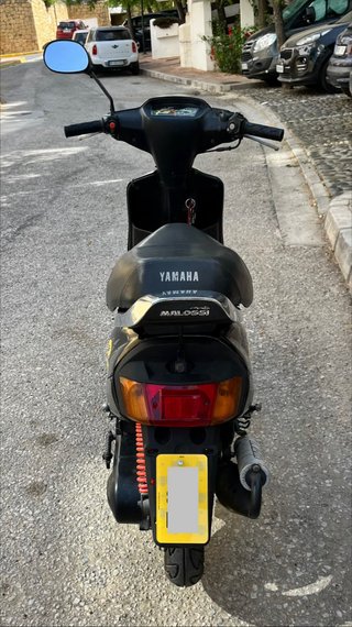 Yamaha Jog R Negra y Amarilla