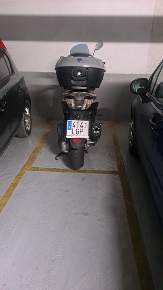 Plaza de garaje de motocicleta de 1’20 *2’00 m2