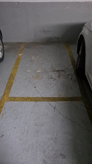 Plaza de garaje de motocicleta de 1’20 *2’00 m2