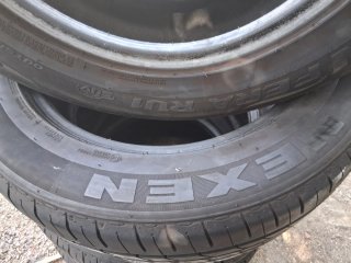 Ruedas 255/55ZR18 casi nuevas juegos d 4 ruedas.