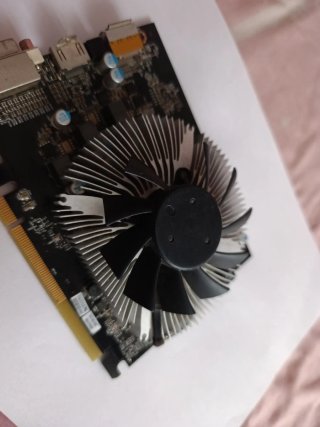 Tarjeta Gráfica AMD RX-460-2G