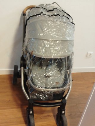 Carrito de bebé Chicco gris