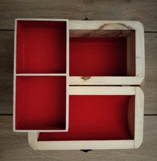 Caja de Madera Robusta