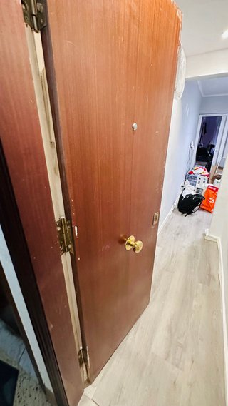 Necesito Cambiar una puerta principal de vivienda