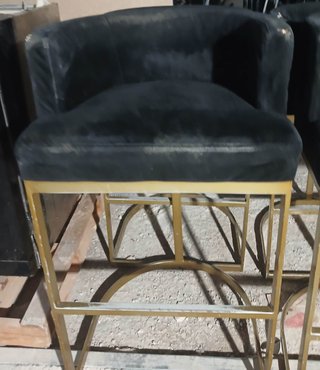 Taburetes de bar negros y dorados, 20€ unidad
