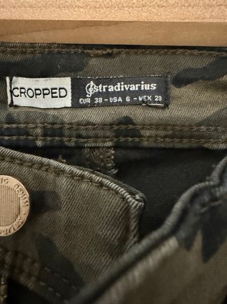 Pantalones Stradivarius Camuflaje Talla S