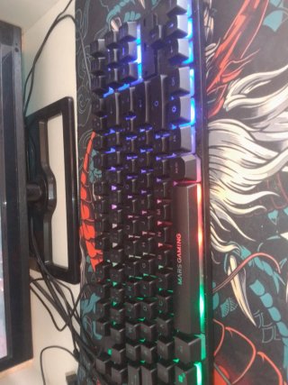Teclado Gamer Mars Gaming RGB i ratón i alfombra