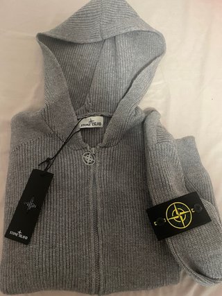 Sudadera Stone Island Gris con Capucha