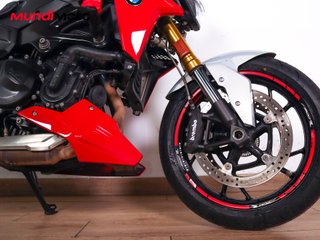 BMW F 900 R