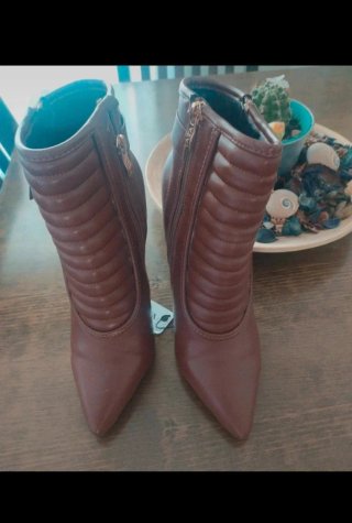 Botines Tata Marrón Tacón talla 39