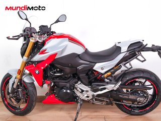 BMW F 900 R