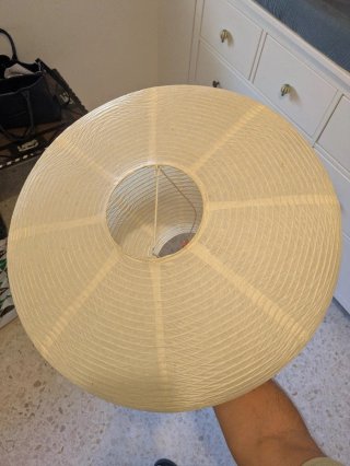 Lámpara de techo de papel