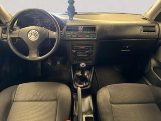 Volkswagen Bora Conceptline 1.6 77 kW (105 CV)