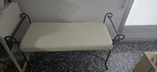 Banqueta de forja beige y negra