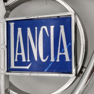 Anagrama emblema logo insignia delantero Lancia 1957 Lancia Fulvia Saloon GT Fulvia Coupé Lancia Beta 82275188 81801680 con tara