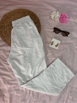 Pantalón blanco fluido