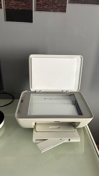 Impresora HP DeskJet 2720 + Cable