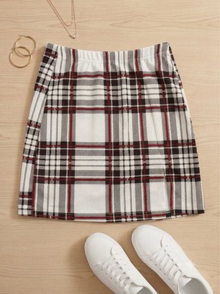 Falda de cuadros roja y blanca