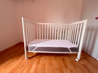 Cuna de bebé blanca 93x122x65cms